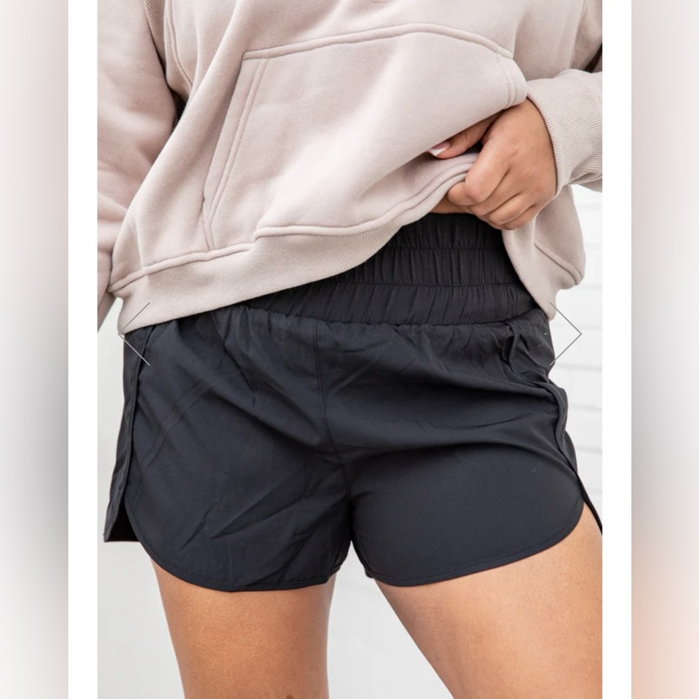 ERRANDS TO RUN SOLID BLACK HIGH WAISTED ATHLETIC SHORTS